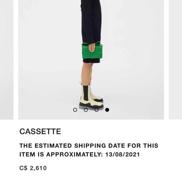 **SOLD** Bottega Vaneta Cassette Crossbody bag - Picture 9 of 16